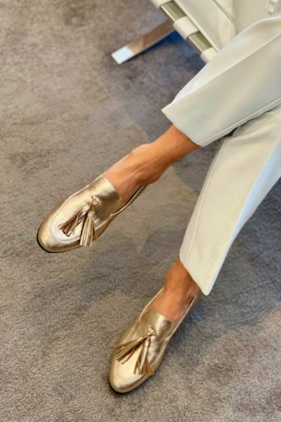 Elrun | Klassiske loafers i gyllen metallic